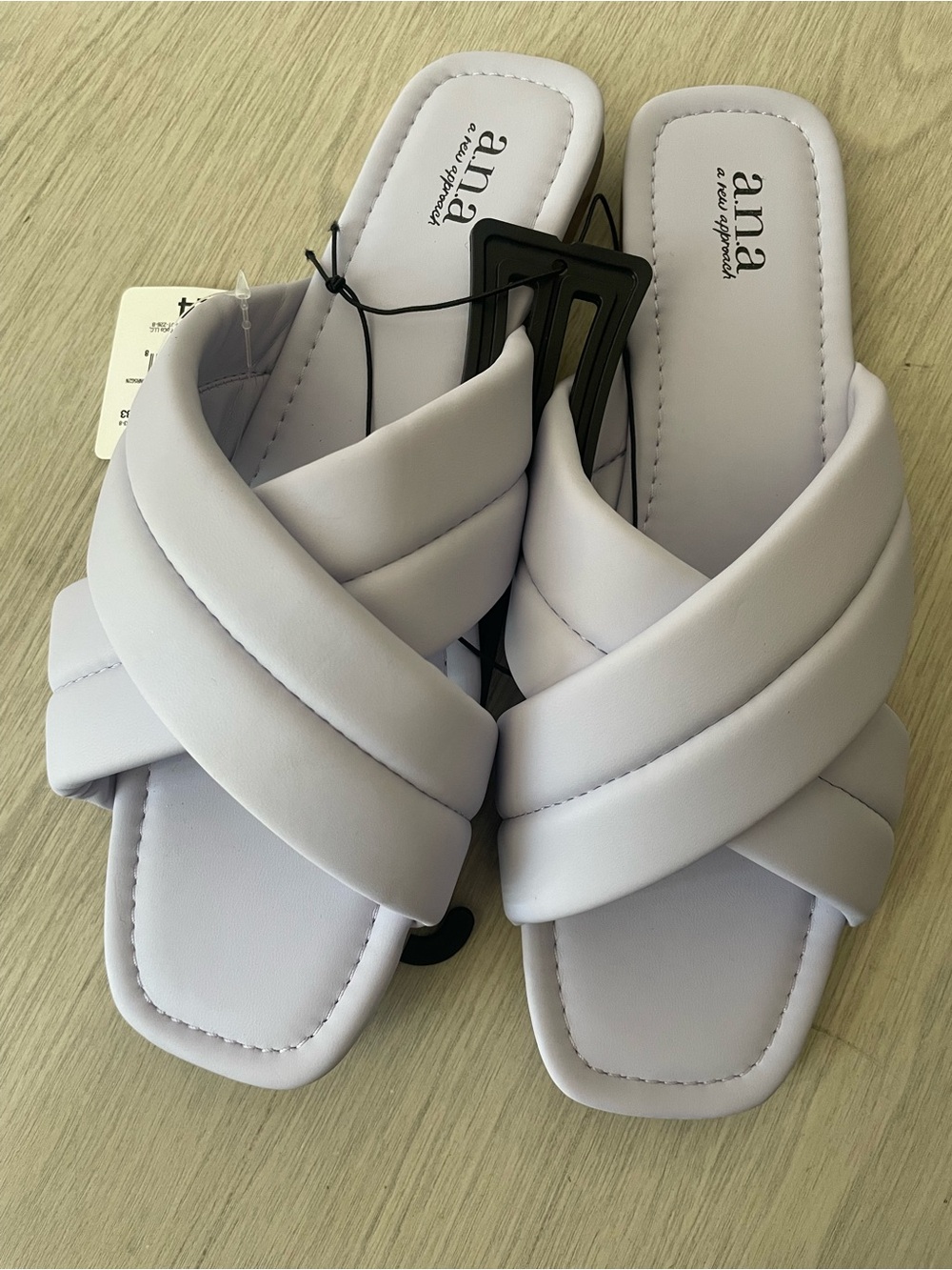 New With Tags a.n.a. A New Approach Puffy CrissCross Slide Sandals LightLavender